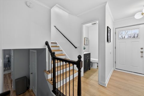 Tiny photo for 307 N Derbyshire Avenue, Arlington Heights, IL 60004 (MLS # 12605507)