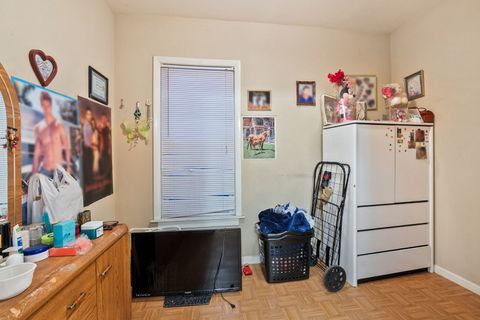 Tiny photo for 639 W 48th Street, Chicago, IL 60609 (MLS # 12511076)