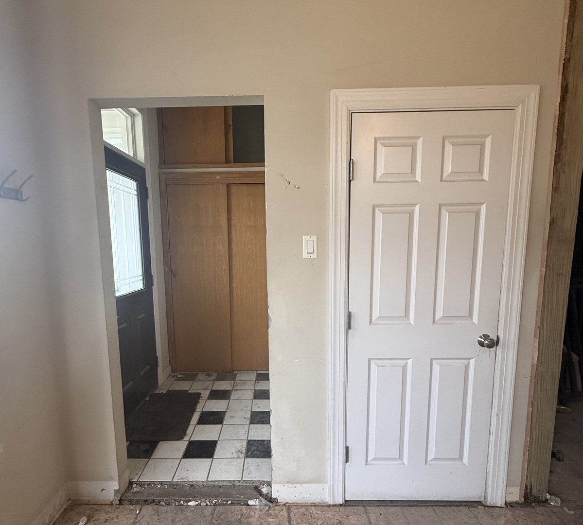 3705 N Francisco Avenue N