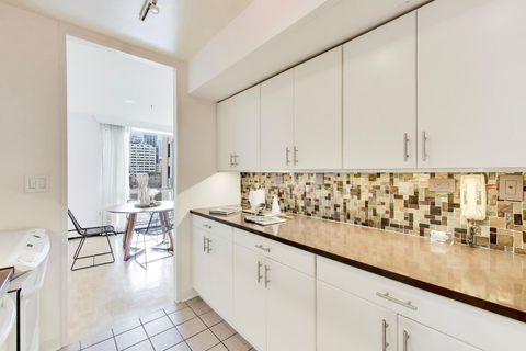 Tiny photo for 1310 N Ritchie Court #7B, Chicago, IL 60610 (MLS # 12573654)