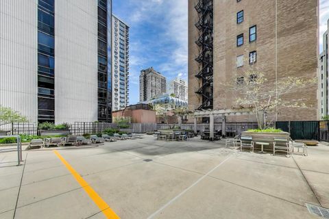 Tiny photo for 1310 N Ritchie Court #7B, Chicago, IL 60610 (MLS # 12573654)