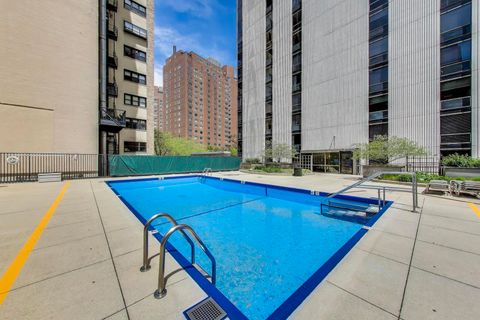 Tiny photo for 1310 N Ritchie Court #7B, Chicago, IL 60610 (MLS # 12573654)