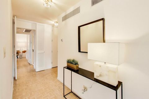 Tiny photo for 1310 N Ritchie Court #7B, Chicago, IL 60610 (MLS # 12573654)