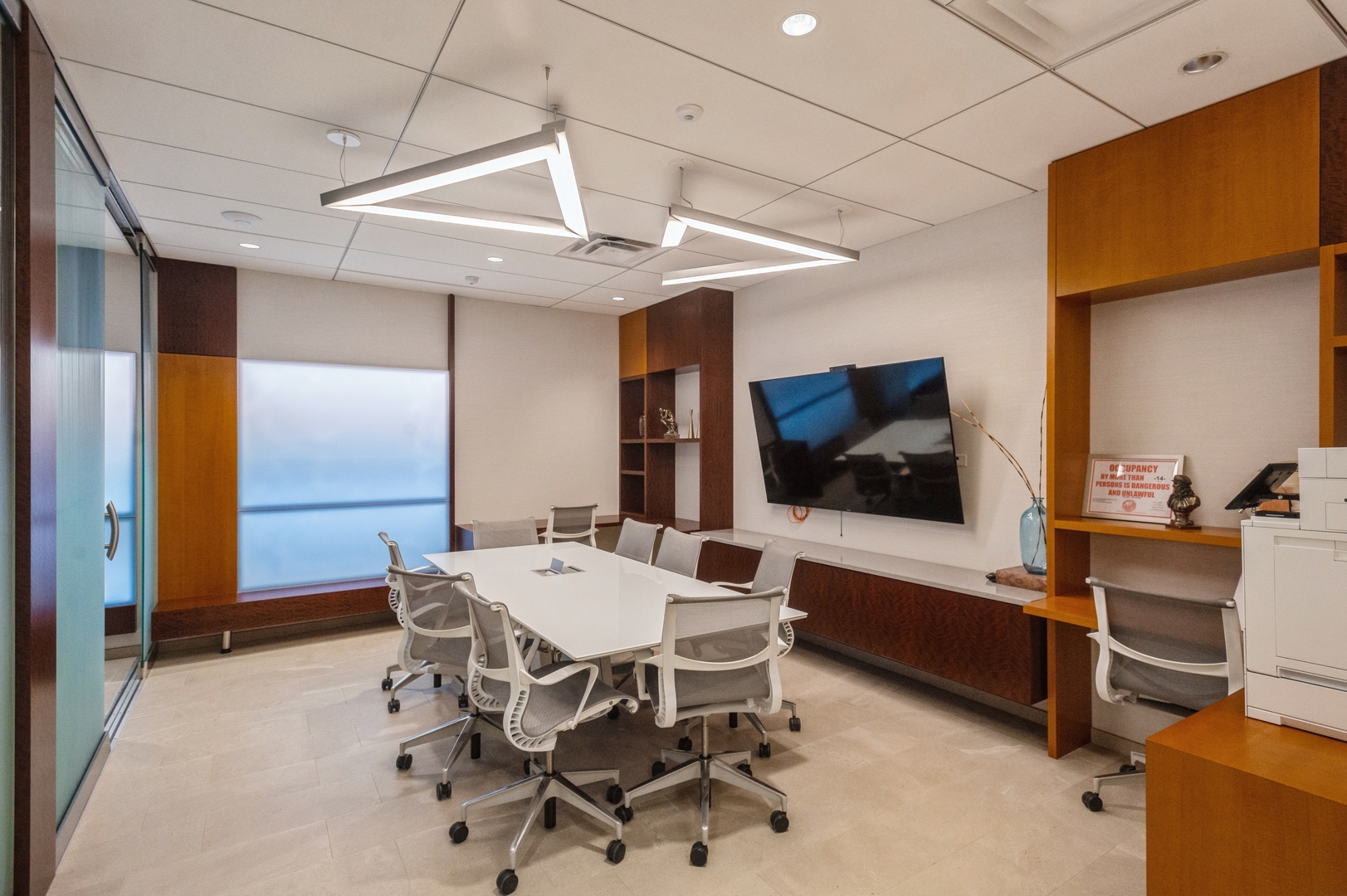 Chicago, Illinois 60601, United States, 2 Bedrooms Bedrooms, ,2 BathroomsBathrooms,Residential,Active,254038