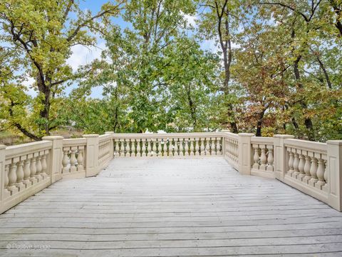 Tiny photo for 817 Lakeview Lane, Burr Ridge, IL 60527 (MLS # 12505931)