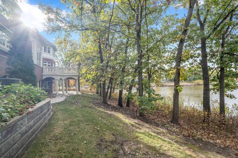 Tiny photo for 817 Lakeview Lane, Burr Ridge, IL 60527 (MLS # 12505931)
