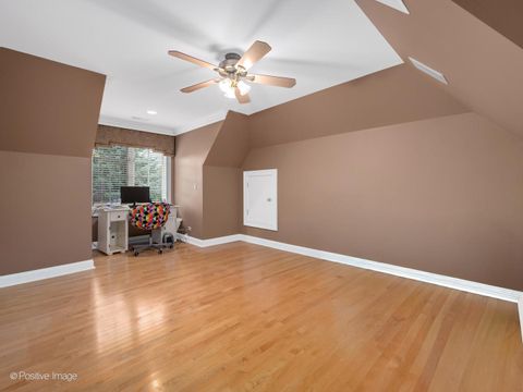 Tiny photo for 817 Lakeview Lane, Burr Ridge, IL 60527 (MLS # 12505931)