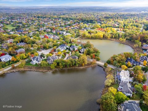 Tiny photo for 817 Lakeview Lane, Burr Ridge, IL 60527 (MLS # 12505931)