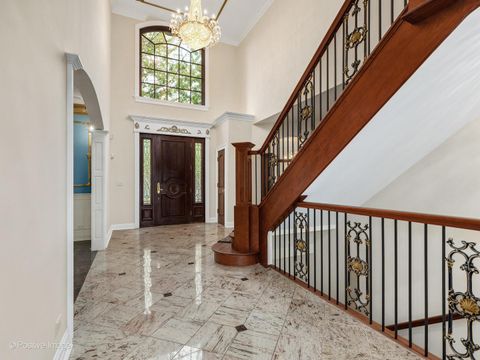 Tiny photo for 817 Lakeview Lane, Burr Ridge, IL 60527 (MLS # 12505931)