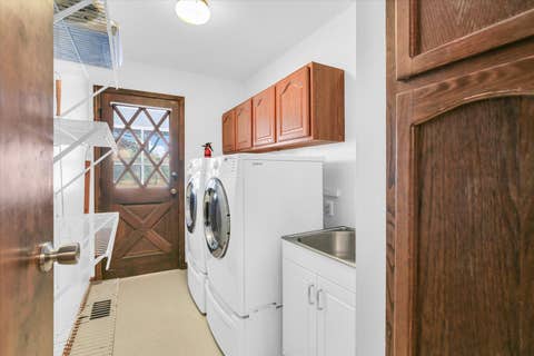Tiny photo for 4 Genevieve Lane, Champaign, IL 61822 (MLS # 12675041)