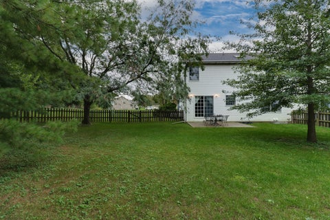 Tiny photo for 2 Lone Oak Court, Bloomington, IL 61705 (MLS # 12768119)
