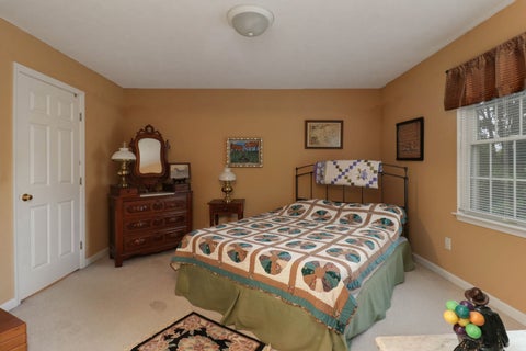 Tiny photo for 2 Lone Oak Court, Bloomington, IL 61705 (MLS # 12768119)