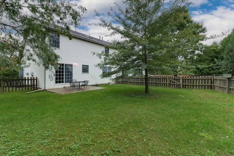 Tiny photo for 2 Lone Oak Court, Bloomington, IL 61705 (MLS # 12768119)