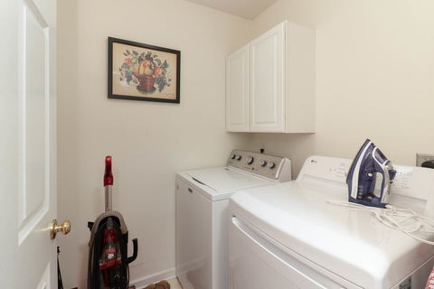 Tiny photo for 2 Lone Oak Court, Bloomington, IL 61705 (MLS # 12768119)