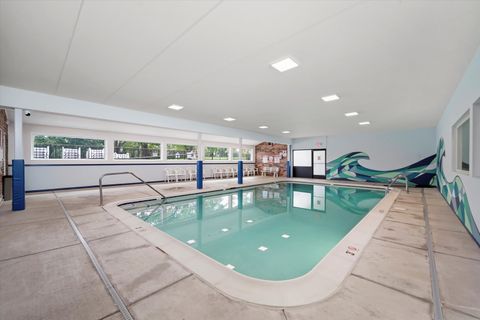 Tiny photo for 1400 N Elmhurst Road #302, Mount Prospect, IL 60056 (MLS # 12495030)