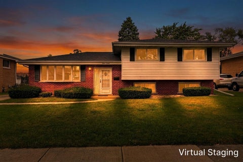 Tiny photo for 1520 W Holtz Avenue, Addison, IL 60101 (MLS # 12782563)