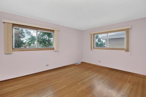 Tiny photo for 1520 W Holtz Avenue, Addison, IL 60101 (MLS # 12782563)