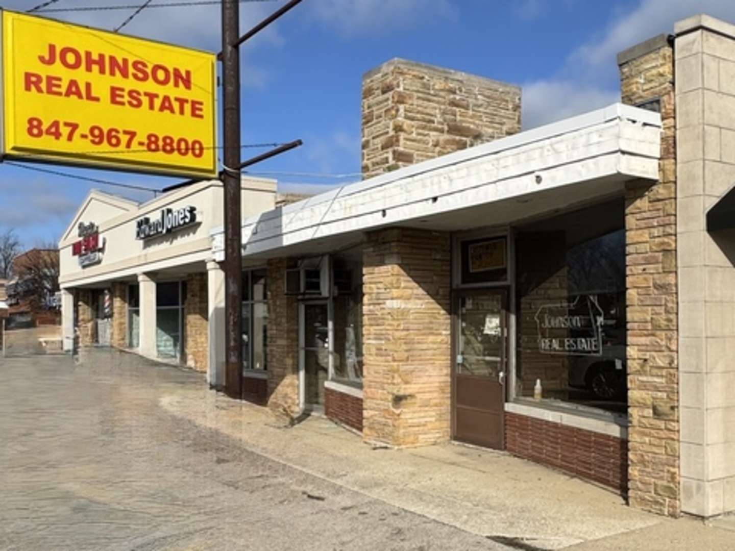 8137 N Milwaukee Avenue