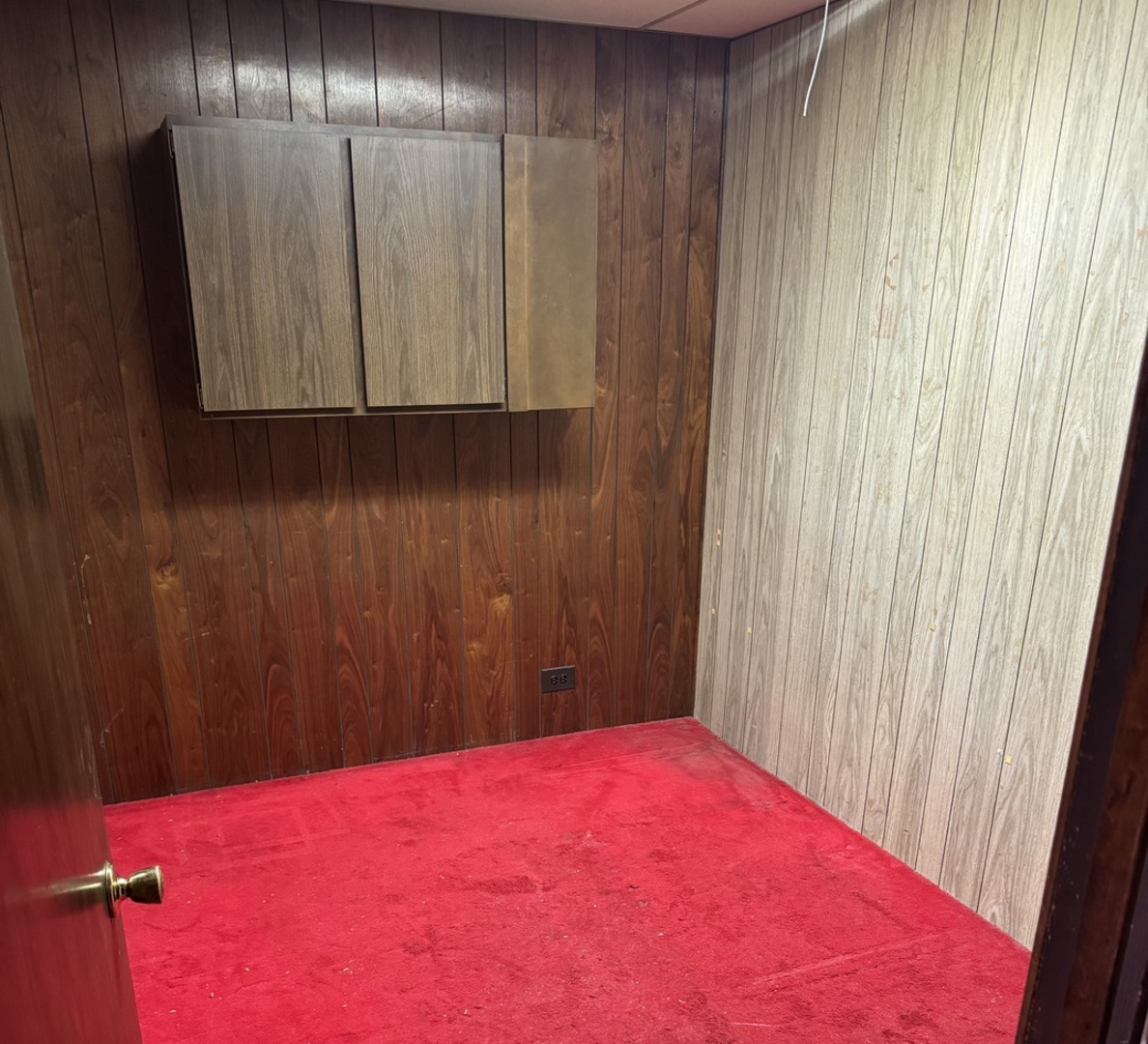 8137 N Milwaukee Avenue