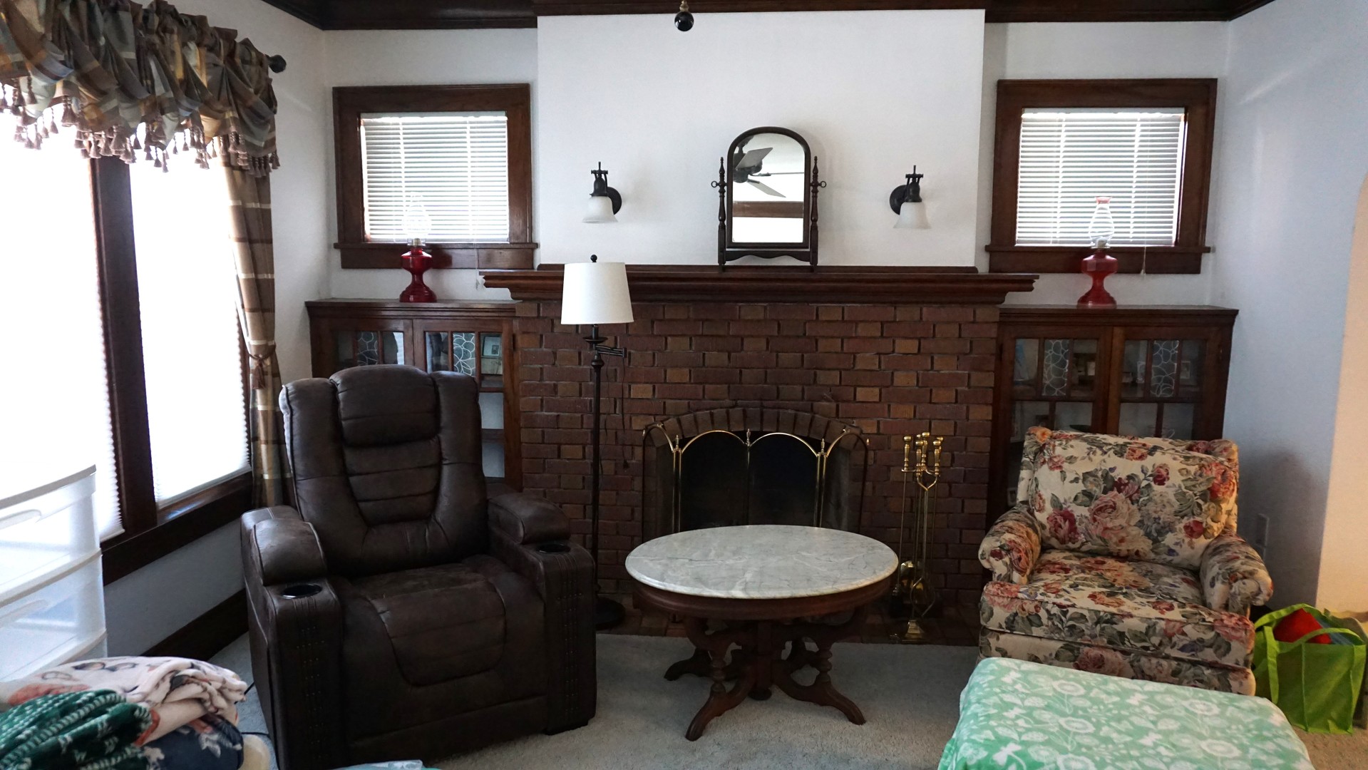 1003 Victoria Street