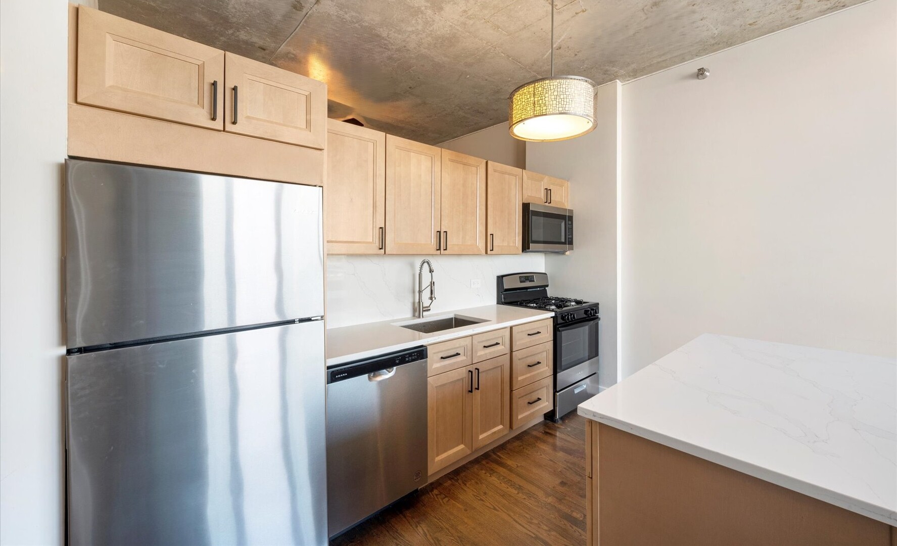 1720 S Michigan Avenue 1712