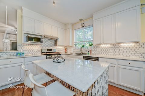 Tiny photo for 496 Oakhurst Lane, Carpentersville, IL 60110 (MLS # 12506210)