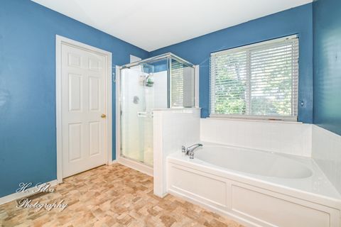 Tiny photo for 496 Oakhurst Lane, Carpentersville, IL 60110 (MLS # 12506210)