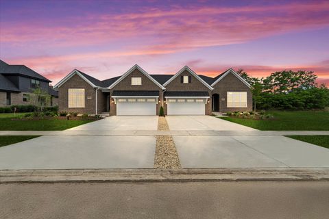 Tiny photo for 16590 Kayla Drive, Lemont, IL 60439 (MLS # 12566719)