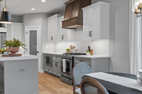 Tiny photo for 16590 Kayla Drive, Lemont, IL 60439 (MLS # 12566719)