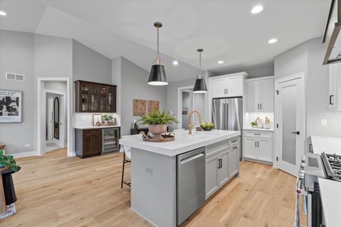 Tiny photo for 16590 Kayla Drive, Lemont, IL 60439 (MLS # 12566719)