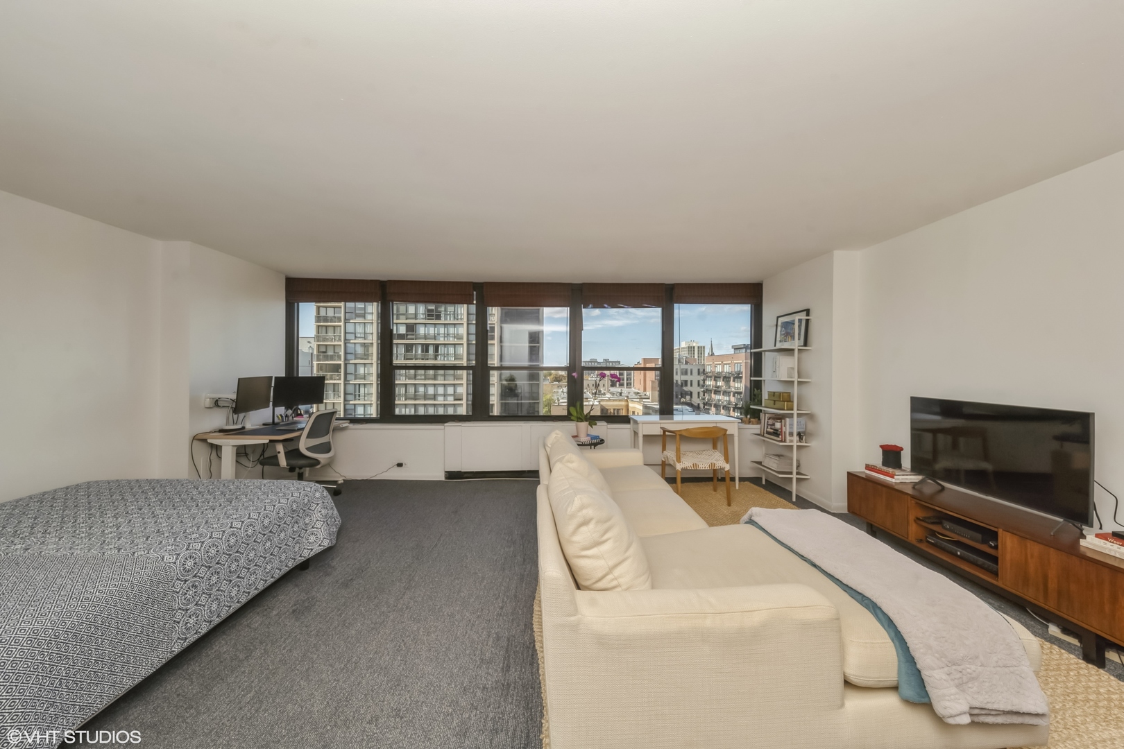 1560 N Sandburg Terrace 807