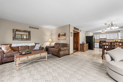 Tiny photo for 124 N 350 W, Valparaiso, IN 46385 (MLS # 12595229)