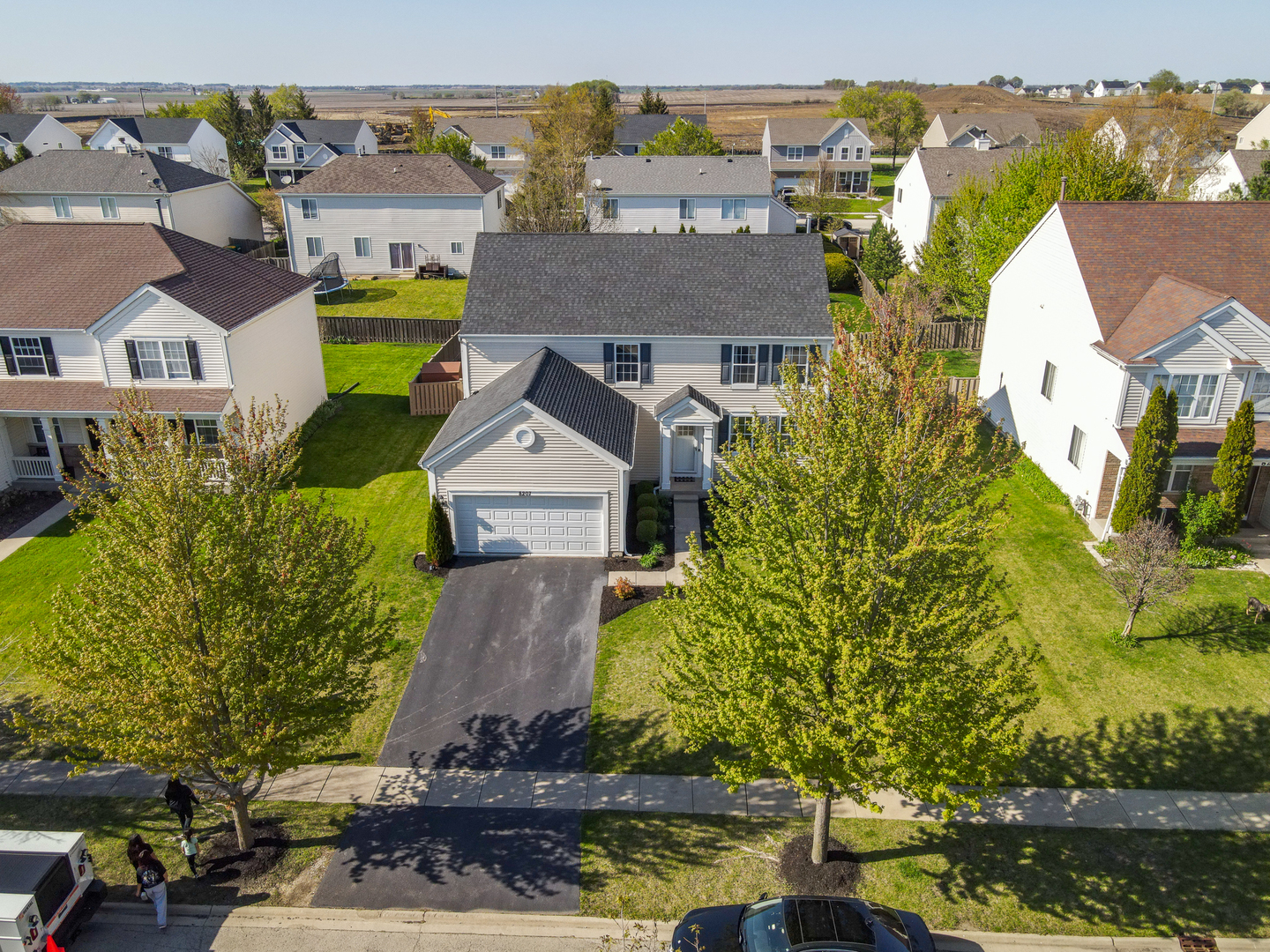 8207 WATERBURY Drive