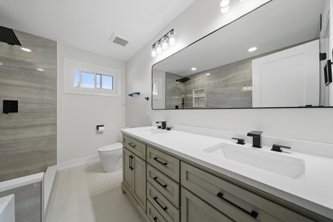 Tiny photo for 5721 Vial Parkway, La Grange Highlands, IL 60525 (MLS # 12614499)