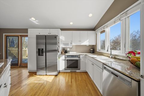 Tiny photo for 5721 Vial Parkway, La Grange Highlands, IL 60525 (MLS # 12614499)