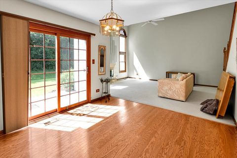 Tiny photo for 5454 Ashbrook Place, Downers Grove, IL 60515 (MLS # 12661912)