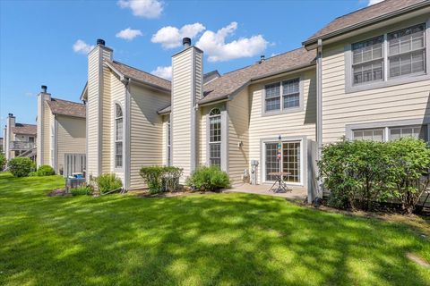 Tiny photo for 5454 Ashbrook Place, Downers Grove, IL 60515 (MLS # 12661912)