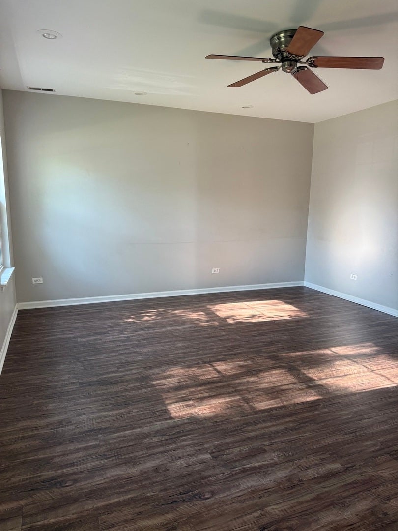 1233 N Split Oak Circle 64-1233B