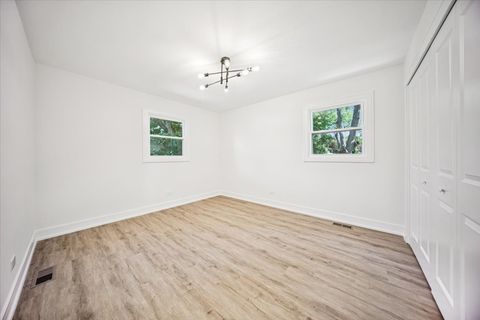 Tiny photo for 22W633 Burr Oak Drive, Glen Ellyn, IL 60137 (MLS # 12492119)
