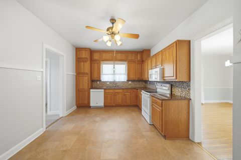 Tiny photo for 807 E Fellows Street, Dixon, IL 61021 (MLS # 12583084)