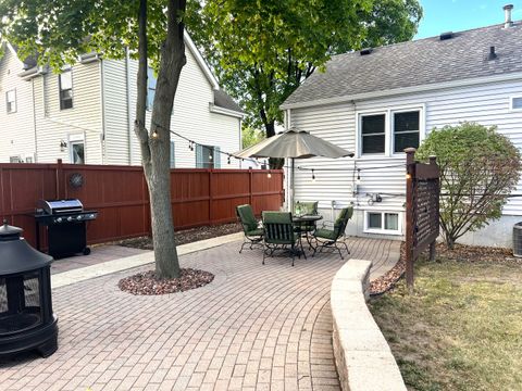 A home in St. Charles