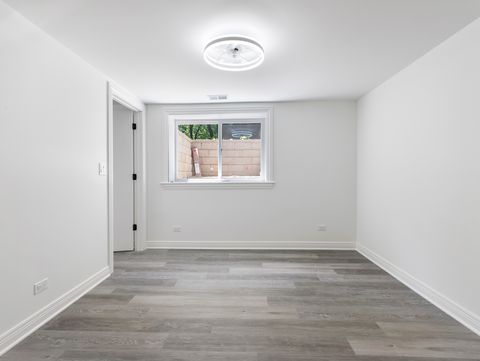 Tiny photo for 18 Lynn Drive, Hawthorn Woods, IL 60047 (MLS # 12675733)