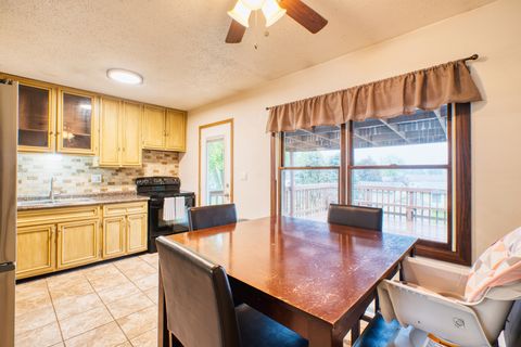 Tiny photo for 2313 Lafayette Terrace, Clinton, IA 52732 (MLS # 12633468)