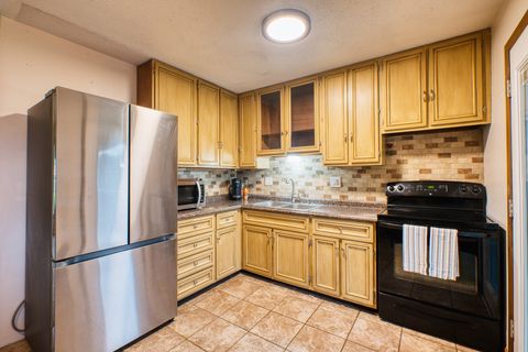 Tiny photo for 2313 Lafayette Terrace, Clinton, IA 52732 (MLS # 12633468)