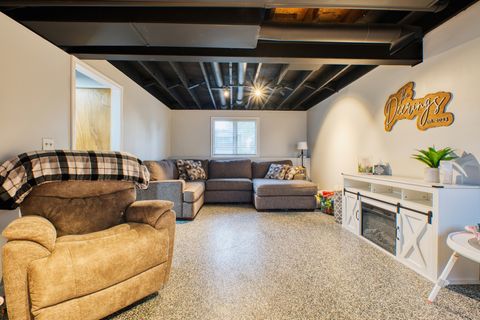 Tiny photo for 2313 Lafayette Terrace, Clinton, IA 52732 (MLS # 12633468)