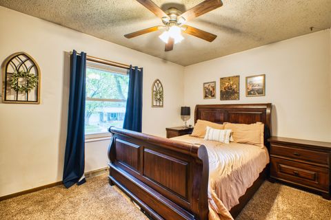 Tiny photo for 2313 Lafayette Terrace, Clinton, IA 52732 (MLS # 12633468)