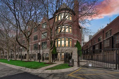 1478 S PRAIRIE Avenue N Chicago IL 60605