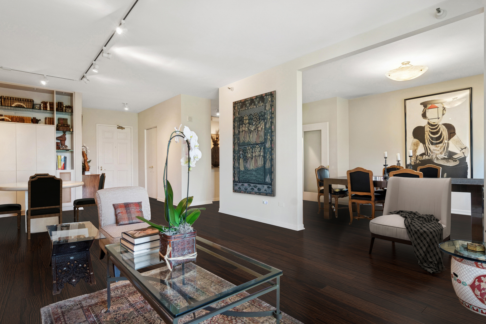 55 W Delaware Place 513
