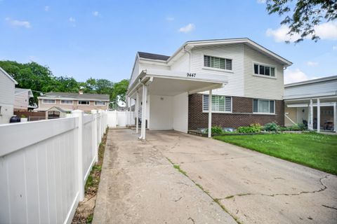 Tiny photo for 9447 Meadow Lane, Des Plaines, IL 60016 (MLS # 12687975)