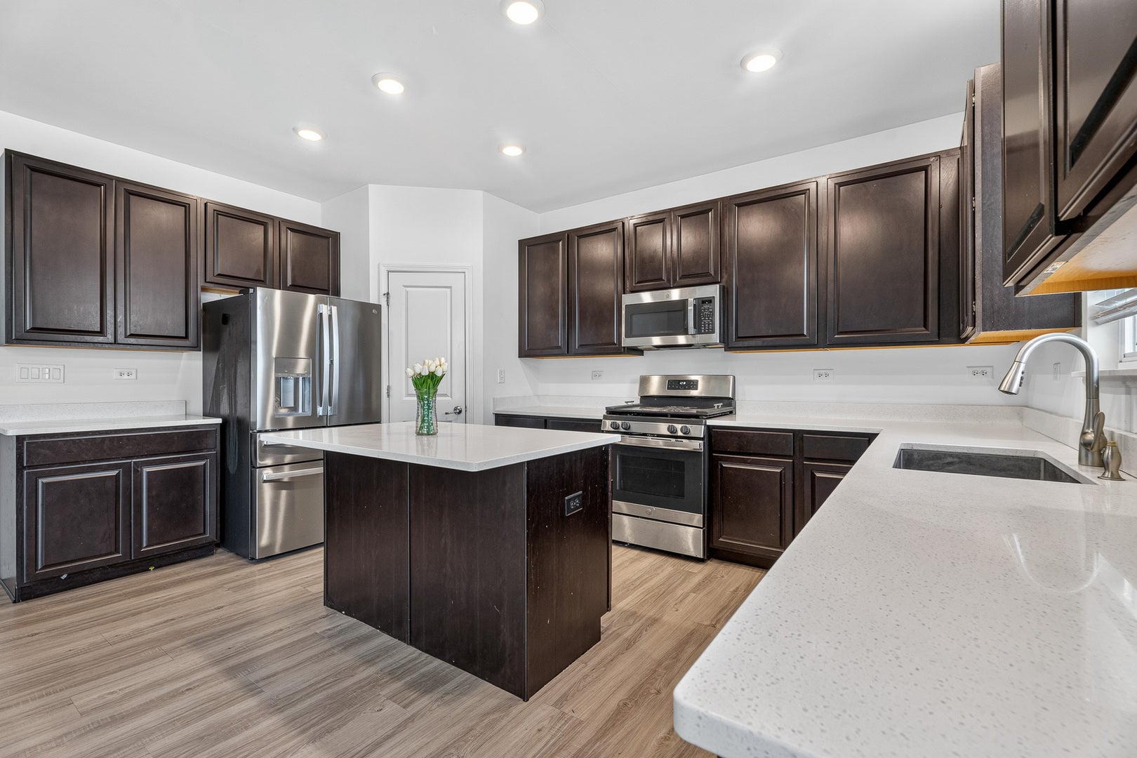 14940 W Quincy Way